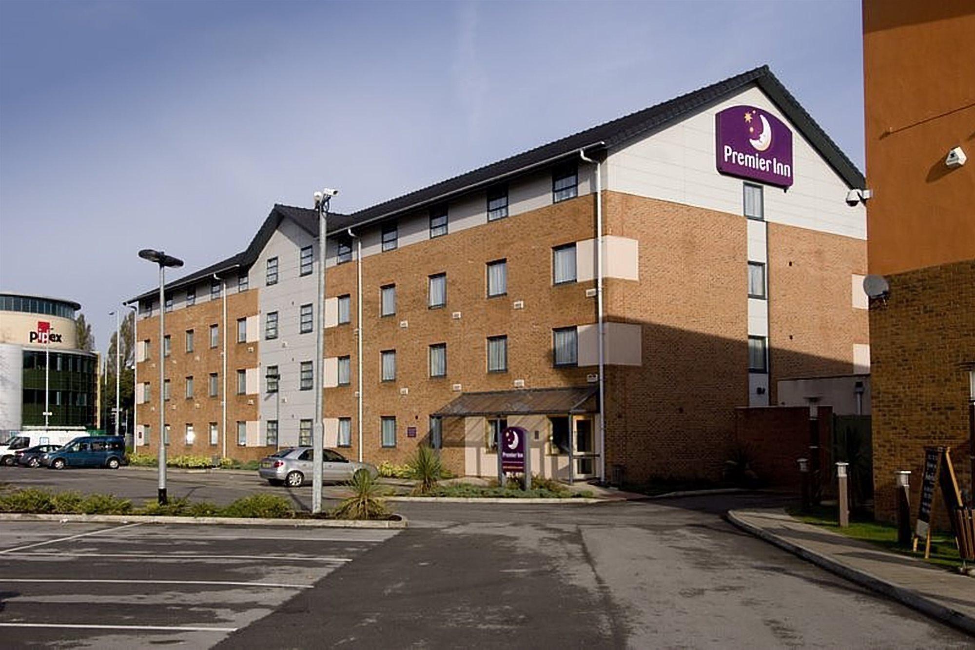 Premier Inn Manchester West Didsbury المظهر الخارجي الصورة